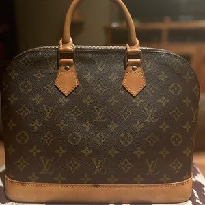 Authentic Louis Vuitton Monogram Alma PM